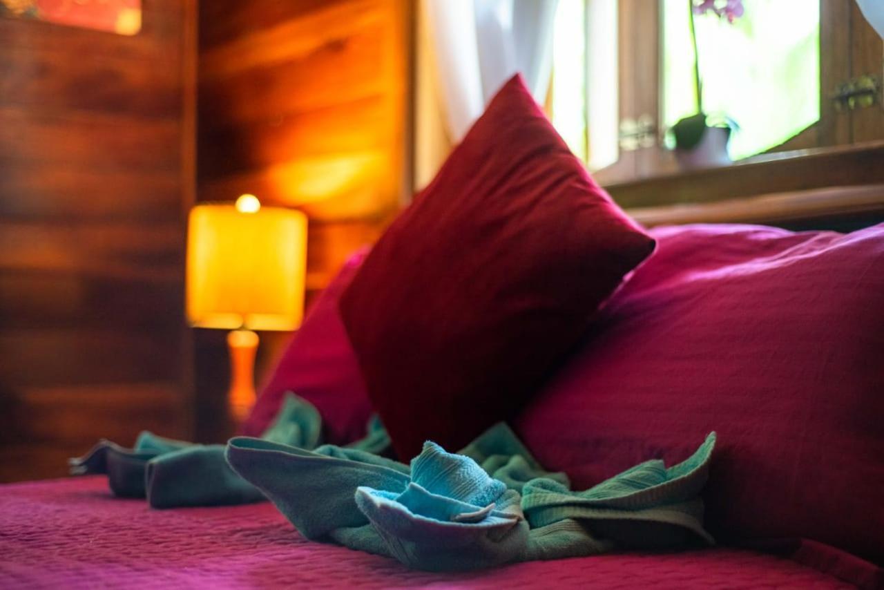 Hotel Tierra Verde Bed And Breakfast Бокас-дель-Торо Экстерьер фото
