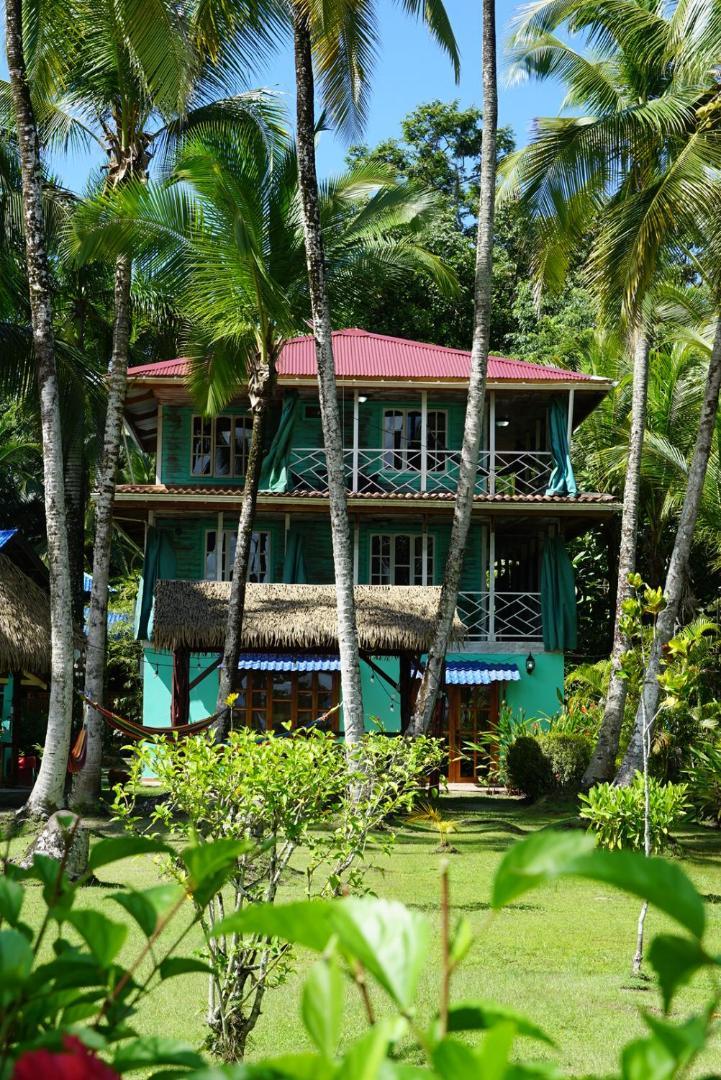 Hotel Tierra Verde Bed And Breakfast Бокас-дель-Торо Экстерьер фото